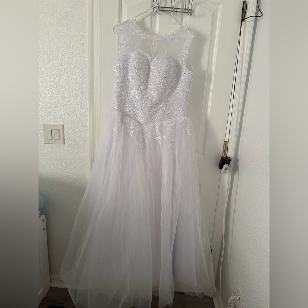 Elegant White Lace Gown